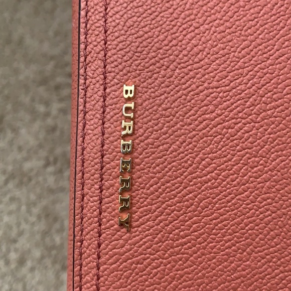 Burberry Pink Leather Long Wallet - Picture 2 of 10